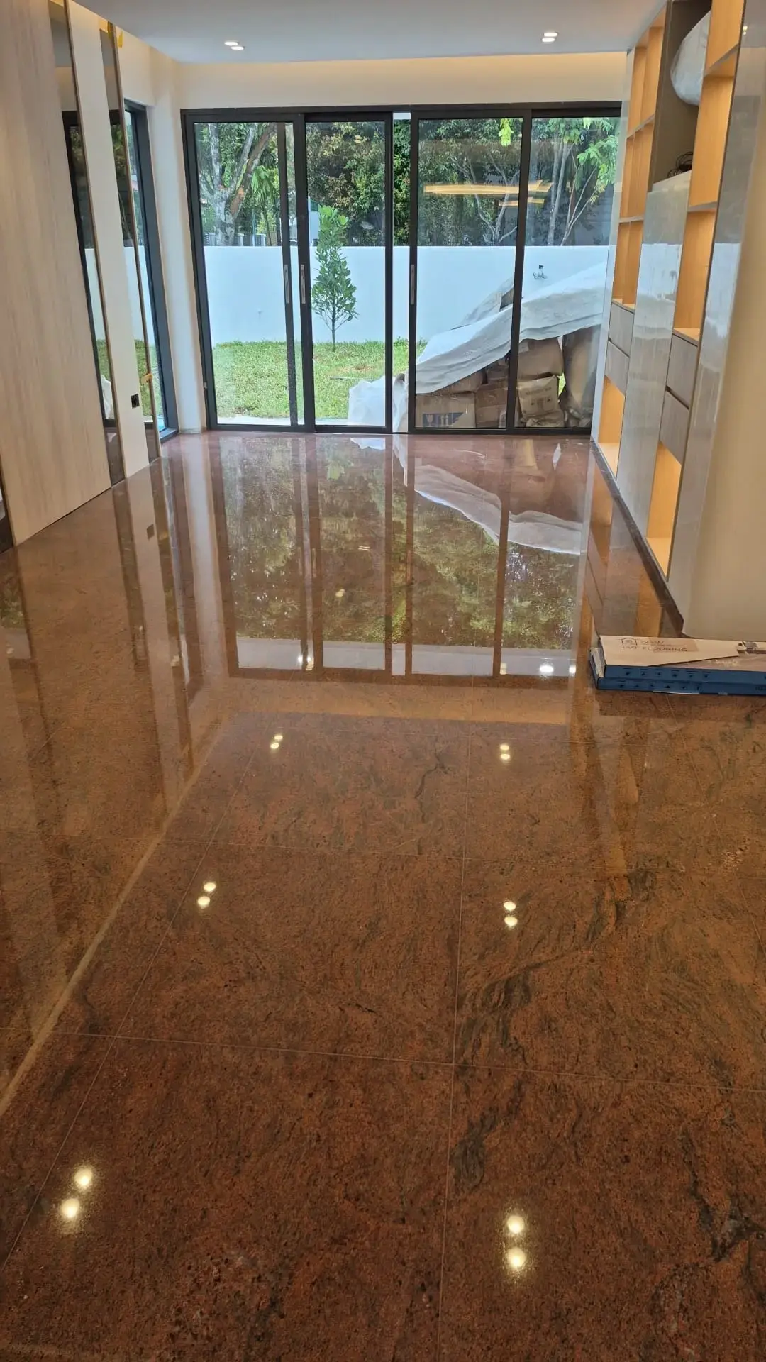 best granite floor polish singapore High-gloss granite floor restoration results after professional tile cleaning and polishing.