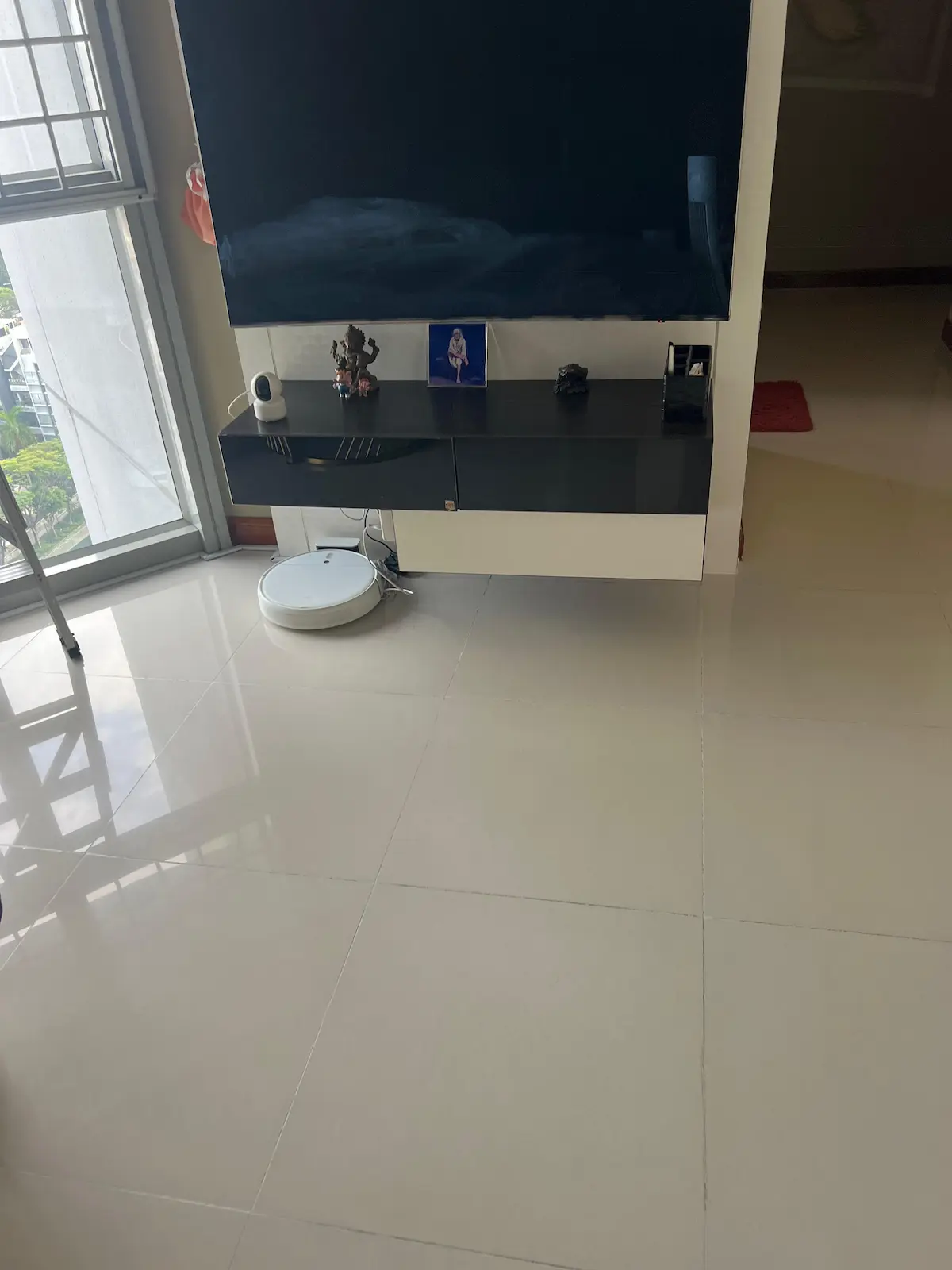 Premium Homogeneous Tiles Polish & Restoration Before and after of homogeneous tiles polishing service in Singapore removing dullness and scratches